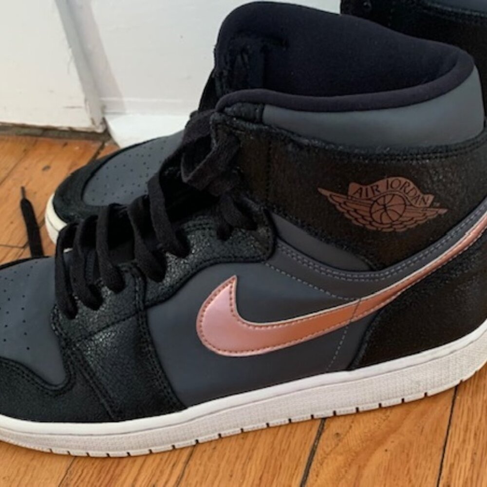 Jordan 1 Retro Bronze Medal Size 12 US Men's